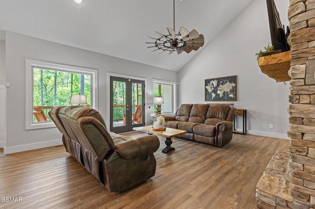 3487 Summit Trails Drive, Sevierville, TN 37862