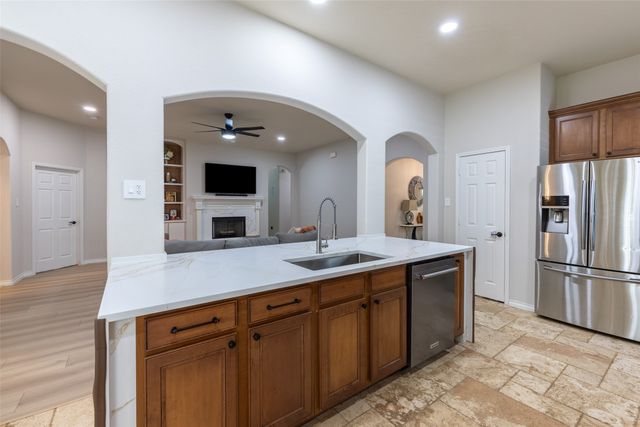 913 Caudle Lane, Savannah, TX 76227