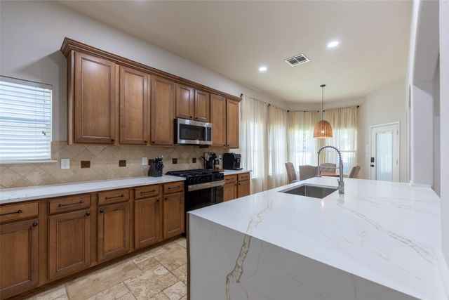 913 Caudle Lane, Savannah, TX 76227