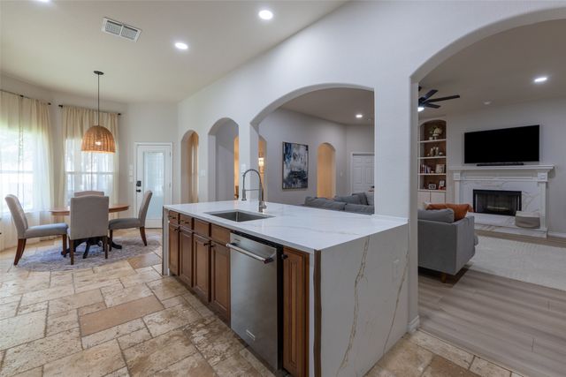 913 Caudle Lane, Savannah, TX 76227