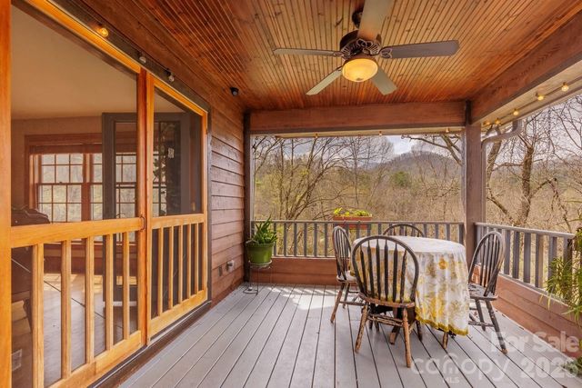 97 Covered Bridge Road, Stecoah, NC 98771