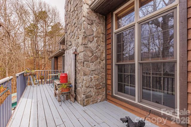 97 Covered Bridge Road, Stecoah, NC 98771