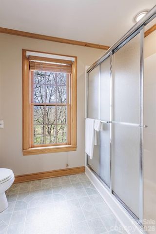 97 Covered Bridge Road, Stecoah, NC 98771