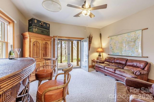 97 Covered Bridge Road, Stecoah, NC 98771