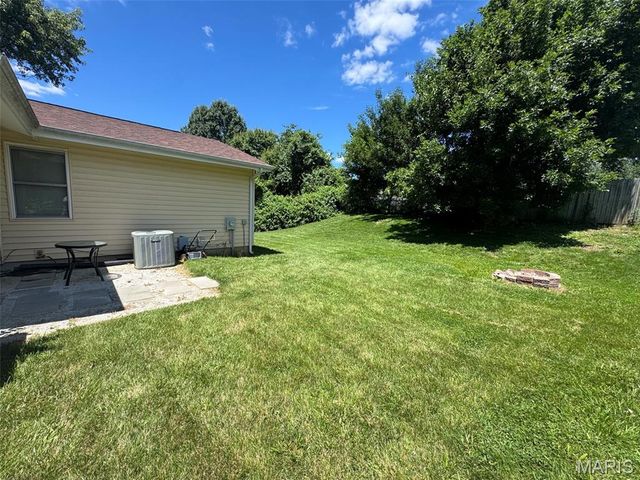 38 Matchlock Drive, St Peters, MO 63376