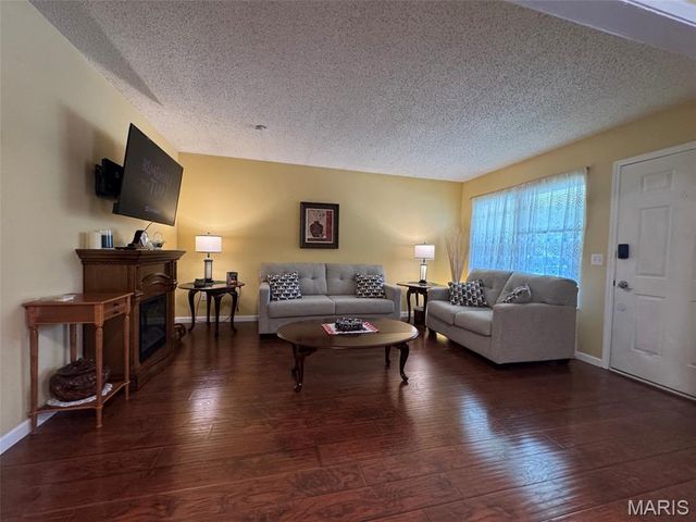 38 Matchlock Drive, St Peters, MO 63376