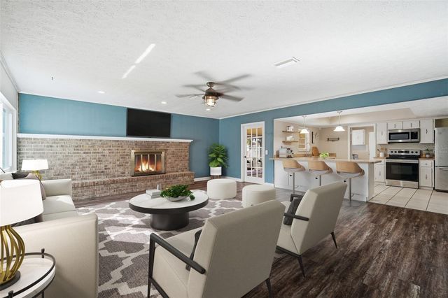 2842 SPRINGDELL CIRCLE, Valrico, FL 33596