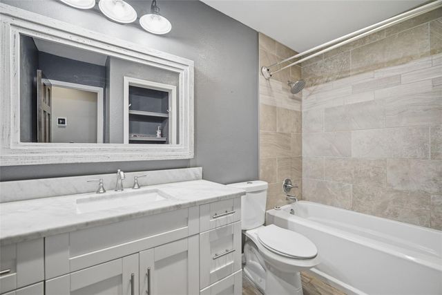 2842 SPRINGDELL CIRCLE, Valrico, FL 33596