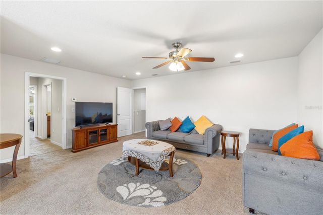 1905 VIA NAPOLI STREET, Plant City, FL 33566