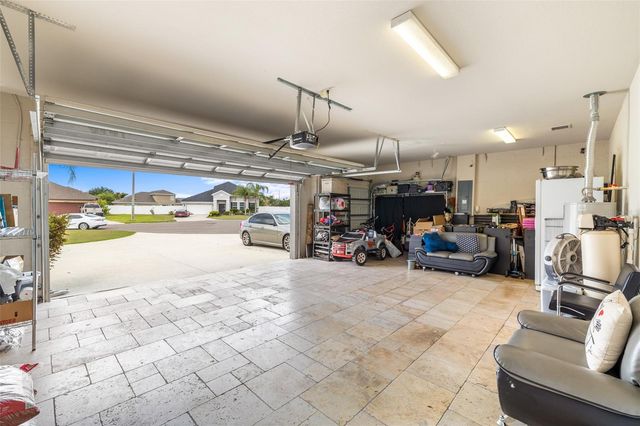 1905 VIA NAPOLI STREET, Plant City, FL 33566