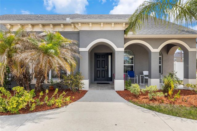 1905 VIA NAPOLI STREET, Plant City, FL 33566