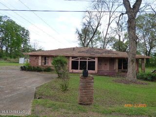 23 Green Acres Road, Natchez, MS 39120