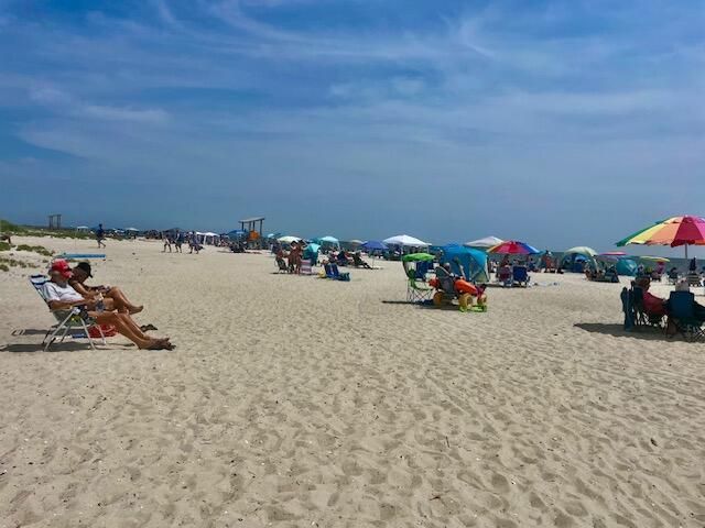 19 ANTHONY Road, West Yarmouth, MA 02673