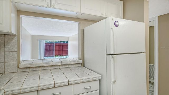 2763 WOODGATE LANE 104, Sarasota, FL 34231