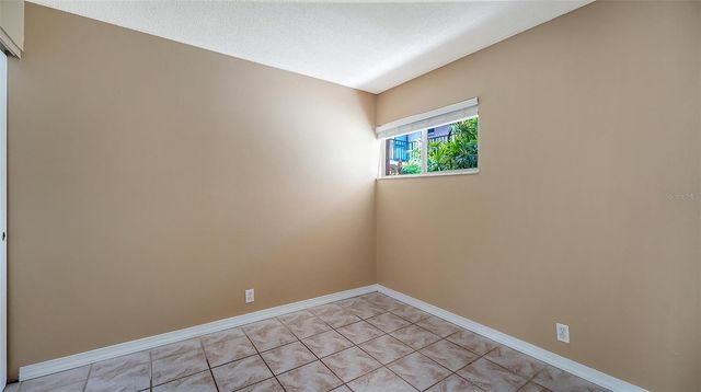 2763 WOODGATE LANE 104, Sarasota, FL 34231