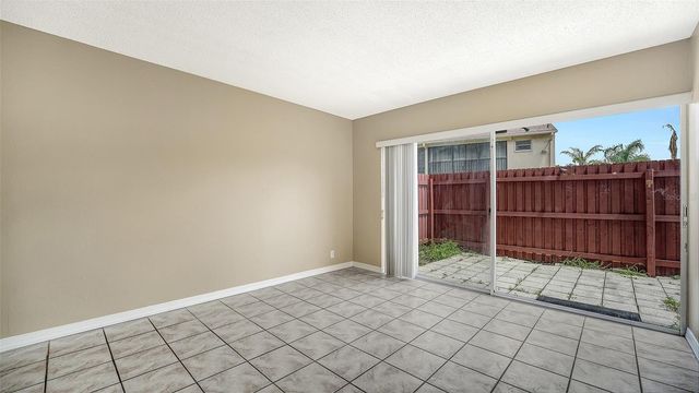 2763 WOODGATE LANE 104, Sarasota, FL 34231
