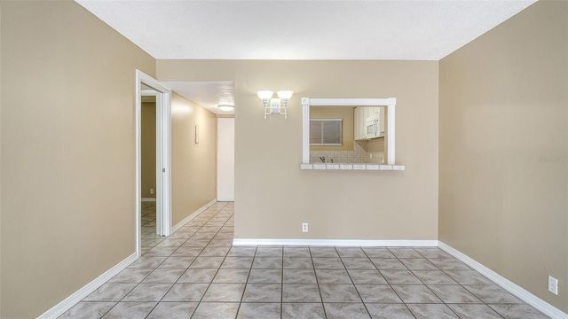 2763 WOODGATE LANE 104, Sarasota, FL 34231