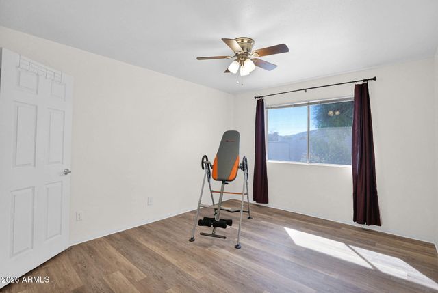 3833 E DESERT COVE Avenue, Phoenix, AZ 85028