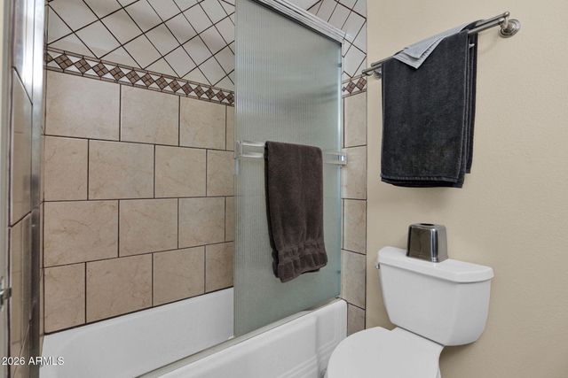 3833 E DESERT COVE Avenue, Phoenix, AZ 85028