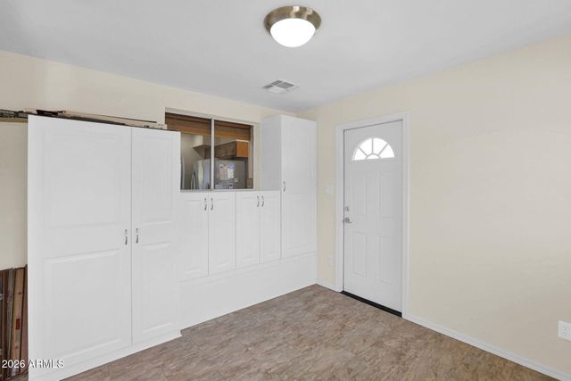 3833 E DESERT COVE Avenue, Phoenix, AZ 85028