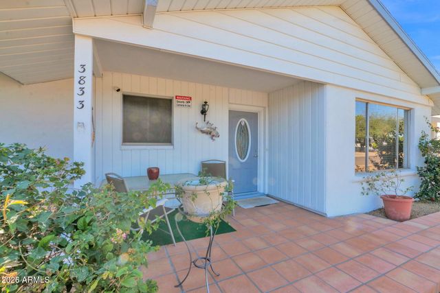 3833 E DESERT COVE Avenue, Phoenix, AZ 85028