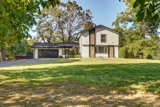 1511 East Groves Drive, Ozark, MO 65721