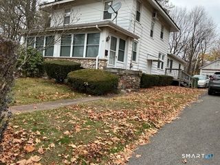 42 Saybrook Road, Middletown, CT 06457
