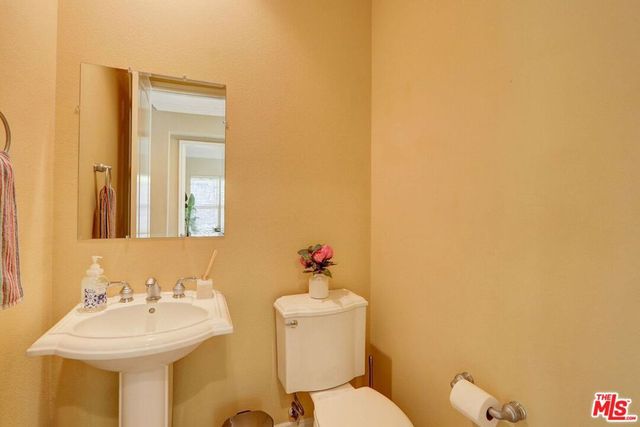 23863 Erin Place, West Hills, CA 91304