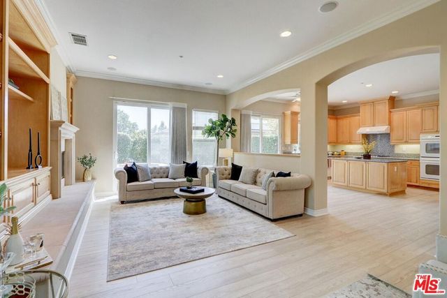 23863 Erin Place, West Hills, CA 91304
