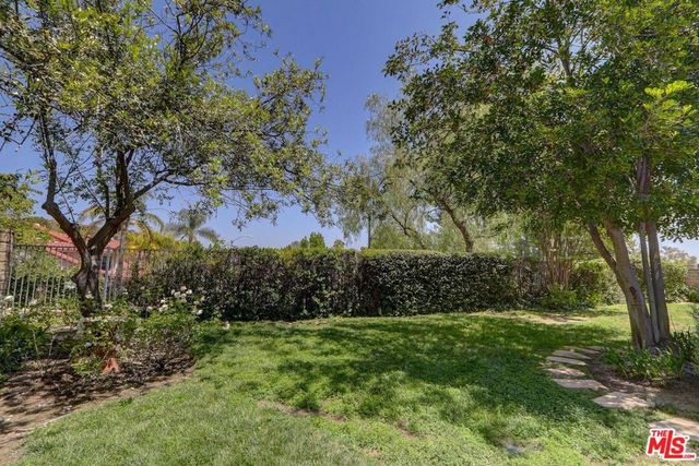 23863 Erin Place, West Hills, CA 91304