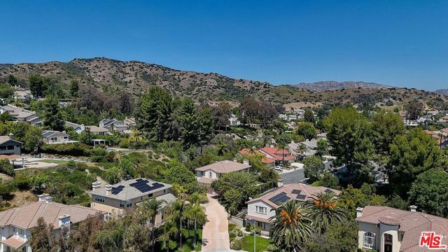 23863 Erin Place, West Hills, CA 91304