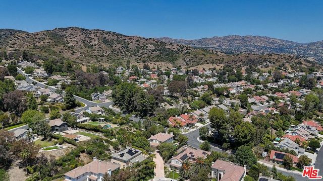 23863 Erin Place, West Hills, CA 91304