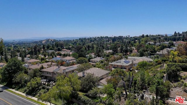 23863 Erin Place, West Hills, CA 91304