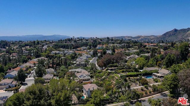23863 Erin Place, West Hills, CA 91304