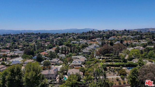 23863 Erin Place, West Hills, CA 91304