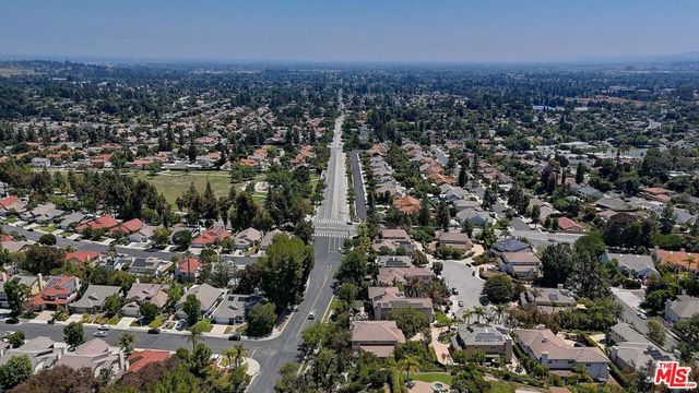 23863 Erin Place, West Hills, CA 91304