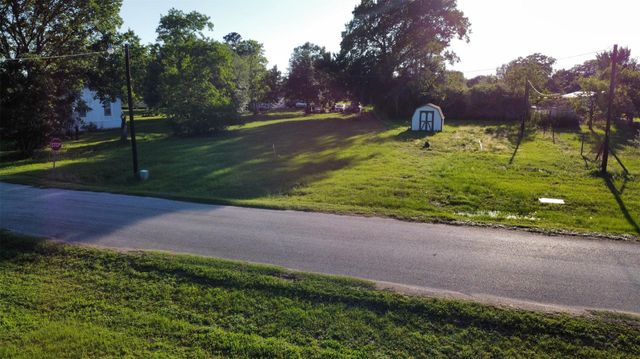 345 20th Street, Hempstead, TX 77445