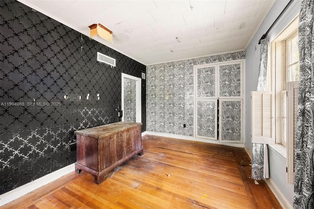 140 NE 95th St, Miami Shores, FL 33138