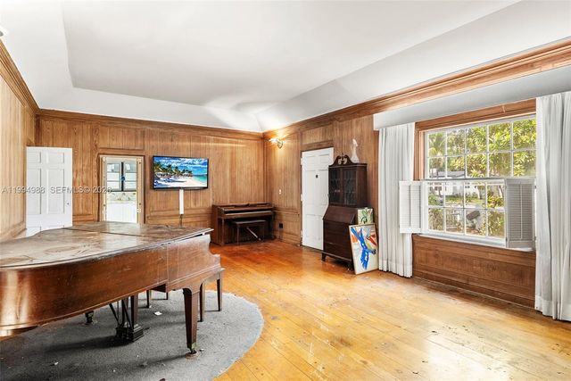 140 NE 95th St, Miami Shores, FL 33138