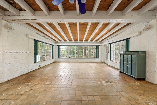 140 NE 95th St, Miami Shores, FL 33138