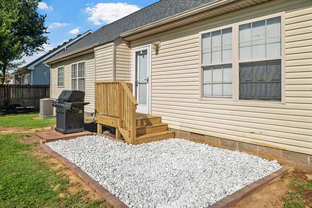 964 Cindy Jo Ct, Clarksville, TN 37040