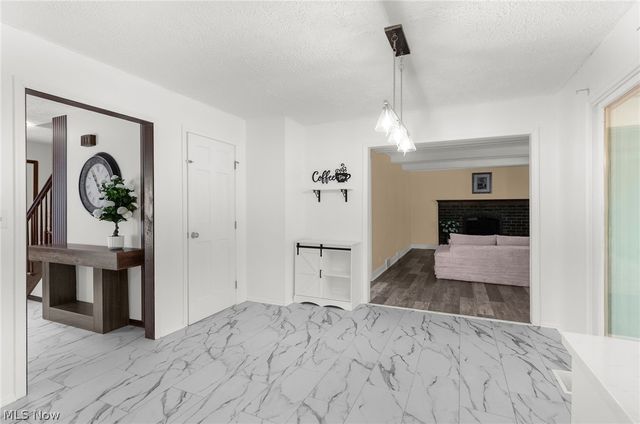 511 Stoneybrook Lane, Canfield, OH 44406