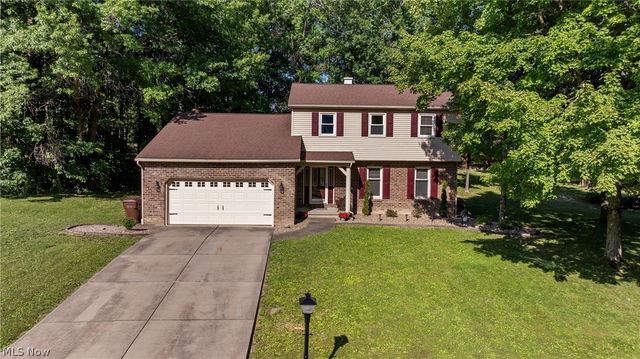 511 Stoneybrook Lane, Canfield, OH 44406