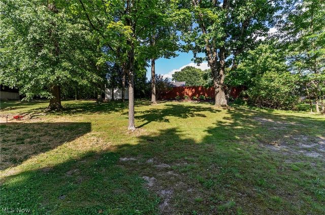 511 Stoneybrook Lane, Canfield, OH 44406