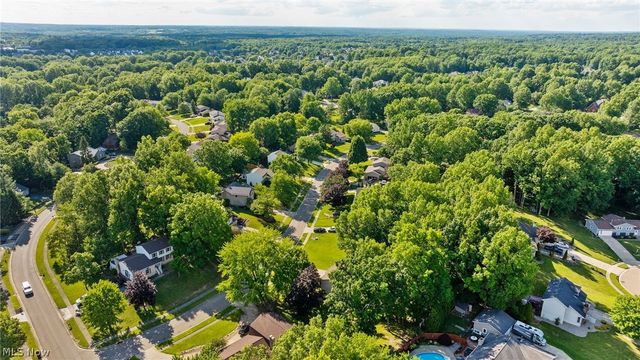 511 Stoneybrook Lane, Canfield, OH 44406