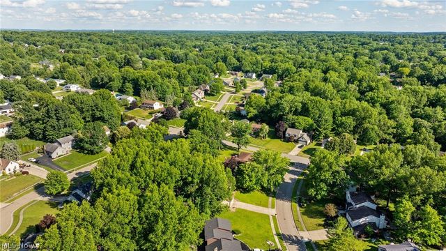 511 Stoneybrook Lane, Canfield, OH 44406