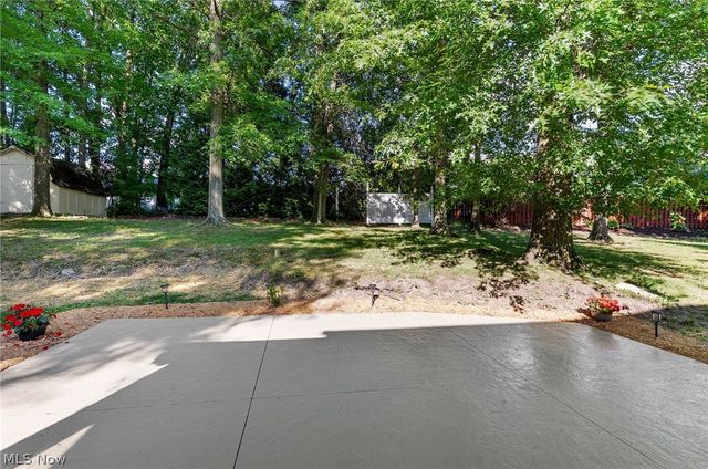511 Stoneybrook Lane, Canfield, OH 44406