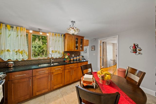 113 Colonel Hunt Dr, Abington, MA 02351
