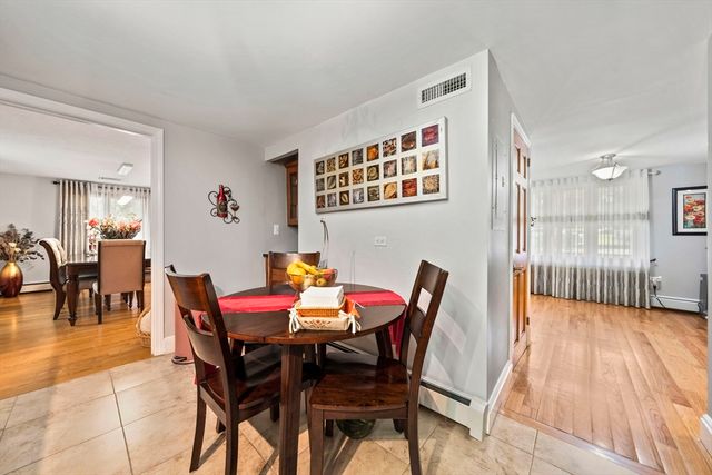 113 Colonel Hunt Dr, Abington, MA 02351