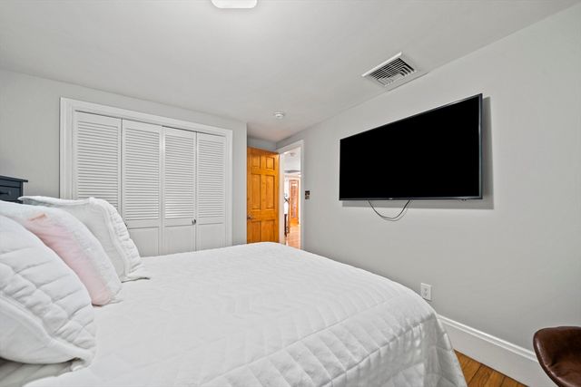 113 Colonel Hunt Dr, Abington, MA 02351
